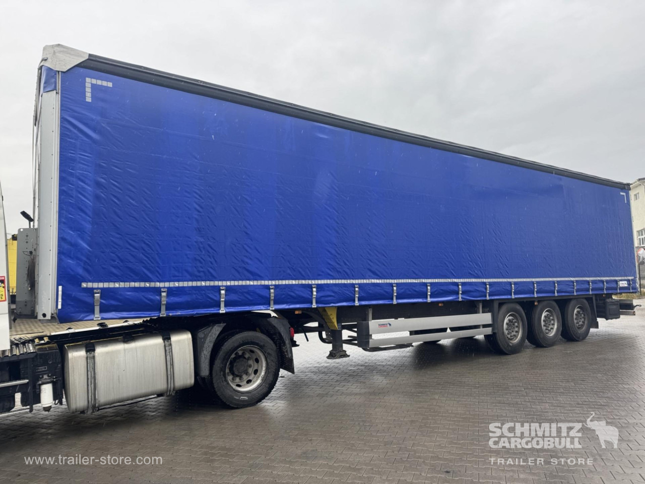 SCHMITZ Curtainsider Standard - Semi-reboque de lona: foto 5 SCHMITZ Curtainsider Standard - Semi-reboque de lona: foto 5