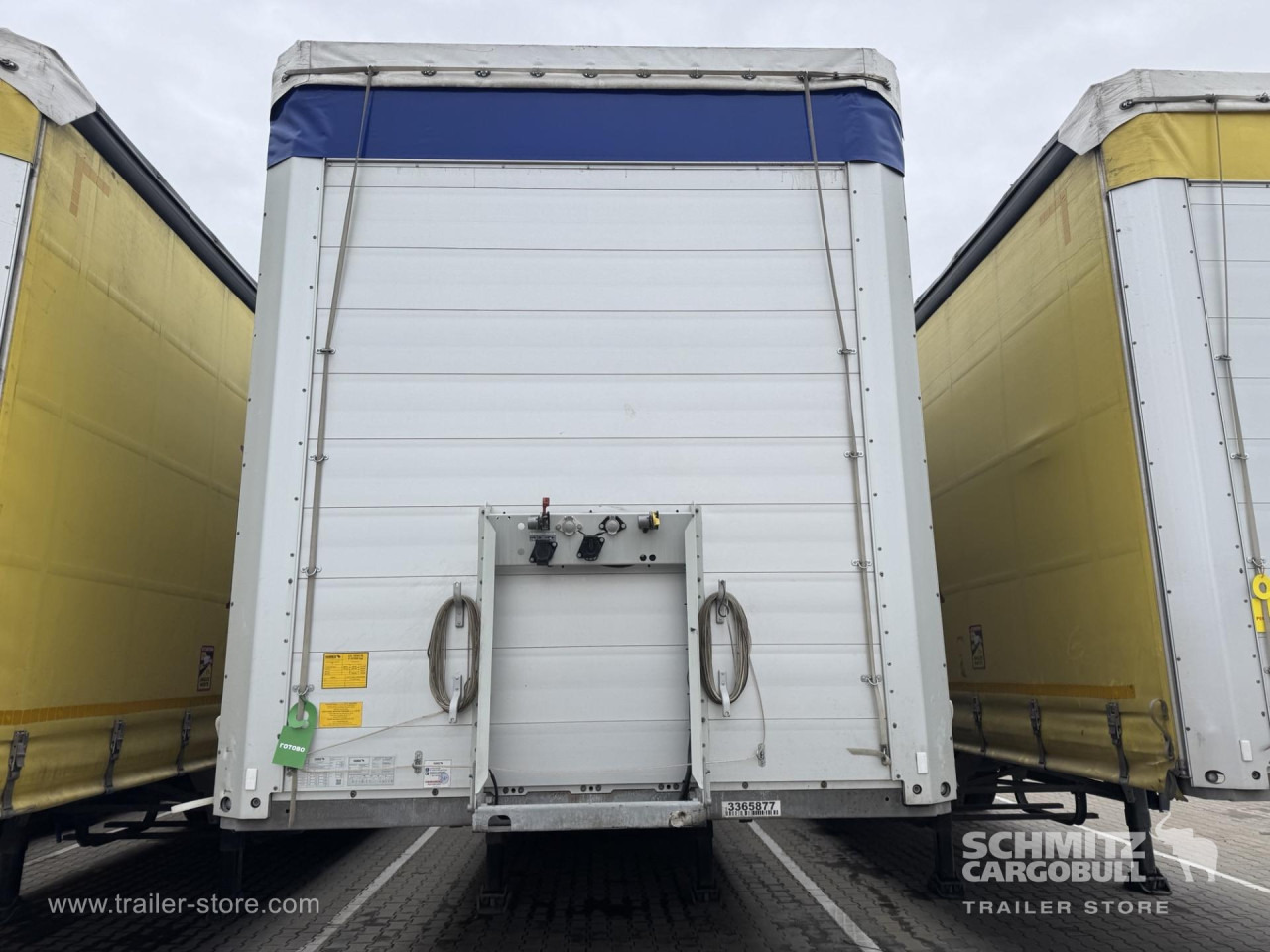 SCHMITZ Curtainsider Standard - Semi-reboque de lona: foto 4 SCHMITZ Curtainsider Standard - Semi-reboque de lona: foto 4