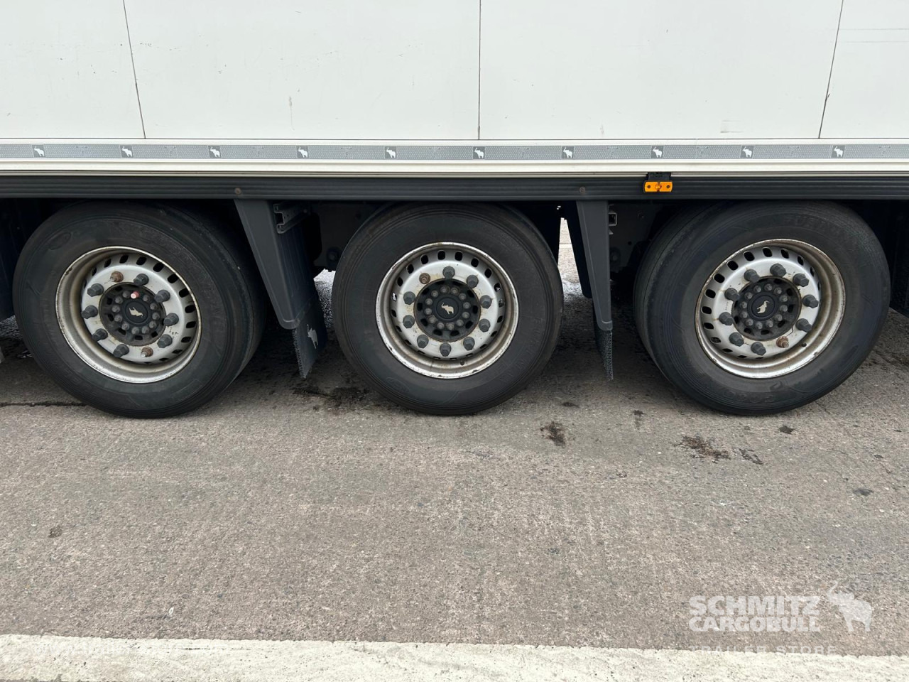 SCHMITZ Reefer Meat hanging system - Semireboque isotérmico: foto 3 SCHMITZ Reefer Meat hanging system - Semireboque isotérmico: foto 3