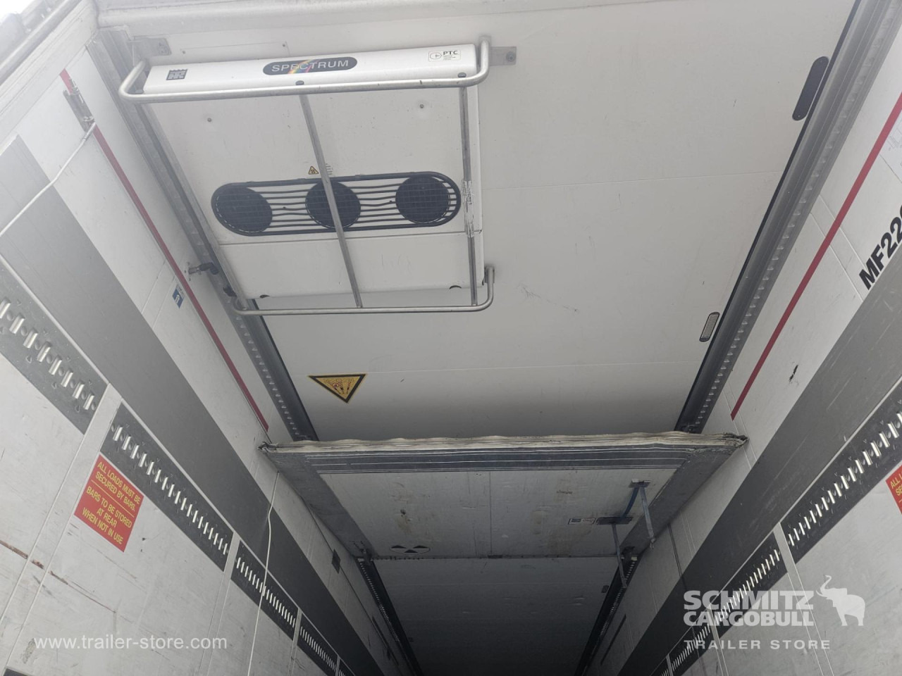SCHMITZ Reefer Multitemp - Semireboque isotérmico: foto 5 SCHMITZ Reefer Multitemp - Semireboque isotérmico: foto 5
