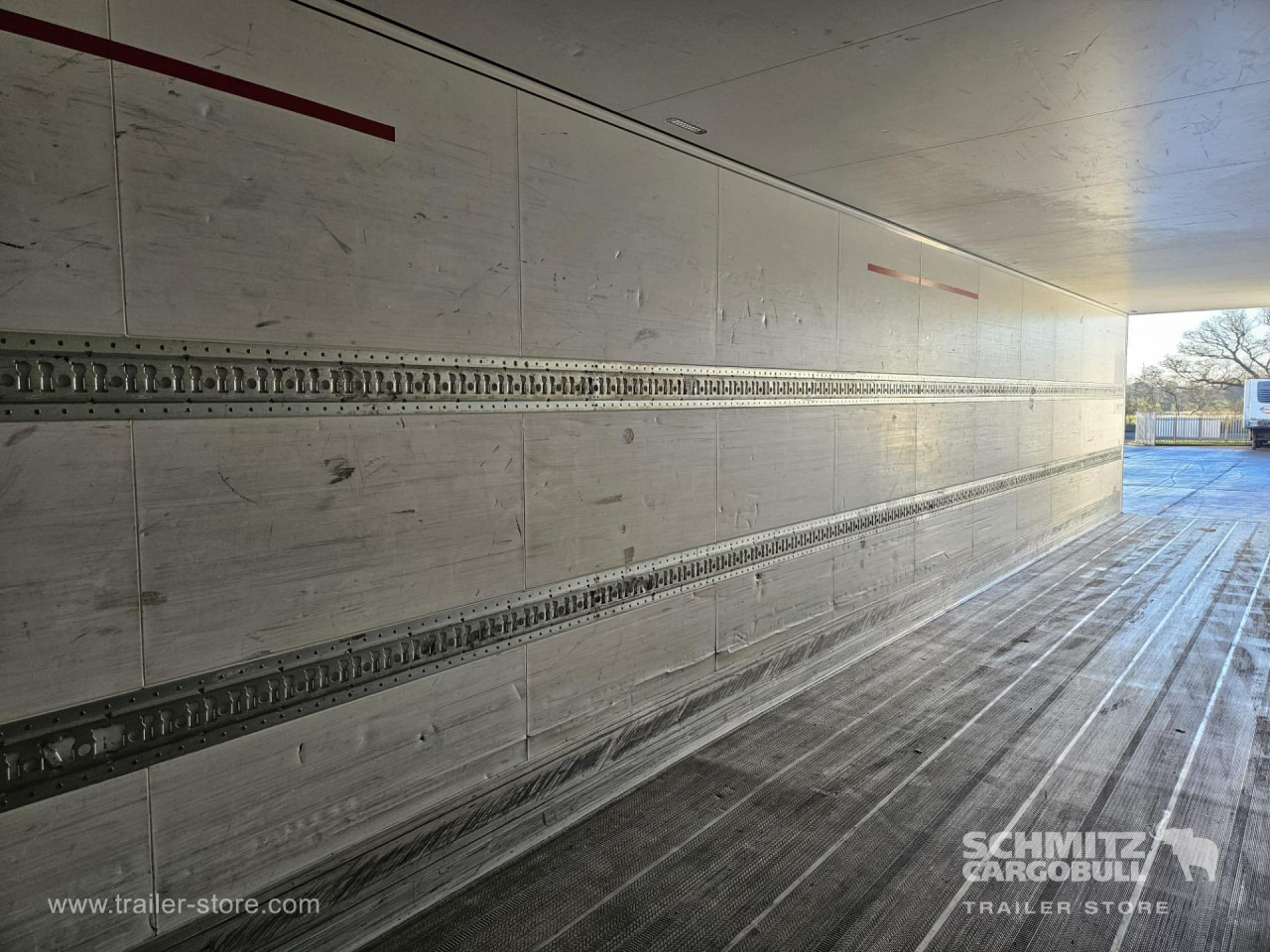 SCHMITZ Reefer Standard - Semireboque isotérmico: foto 4 SCHMITZ Reefer Standard - Semireboque isotérmico: foto 4