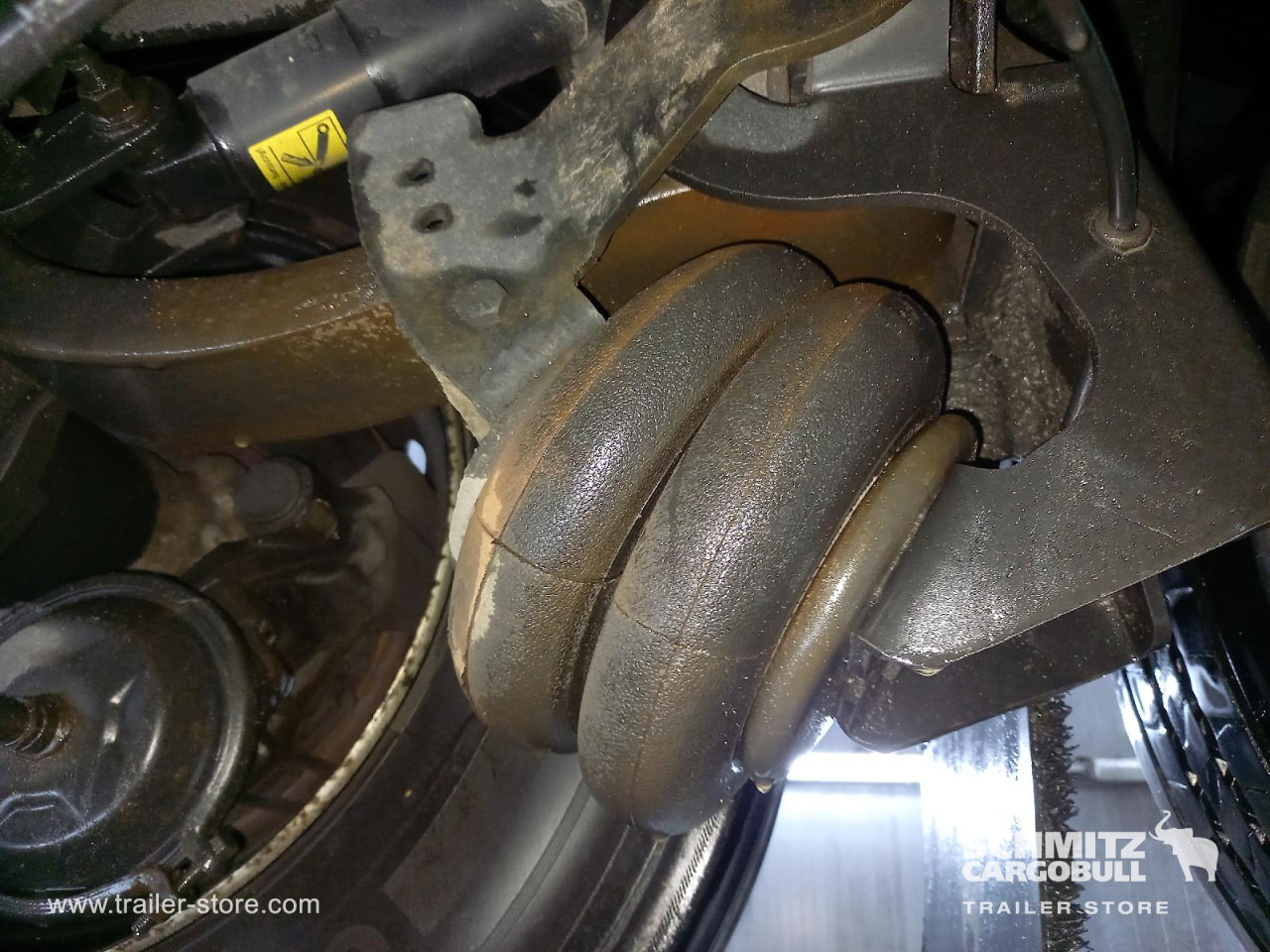 SCHMITZ Reefer Standard Double deck - Semireboque isotérmico: foto 4 SCHMITZ Reefer Standard Double deck - Semireboque isotérmico: foto 4