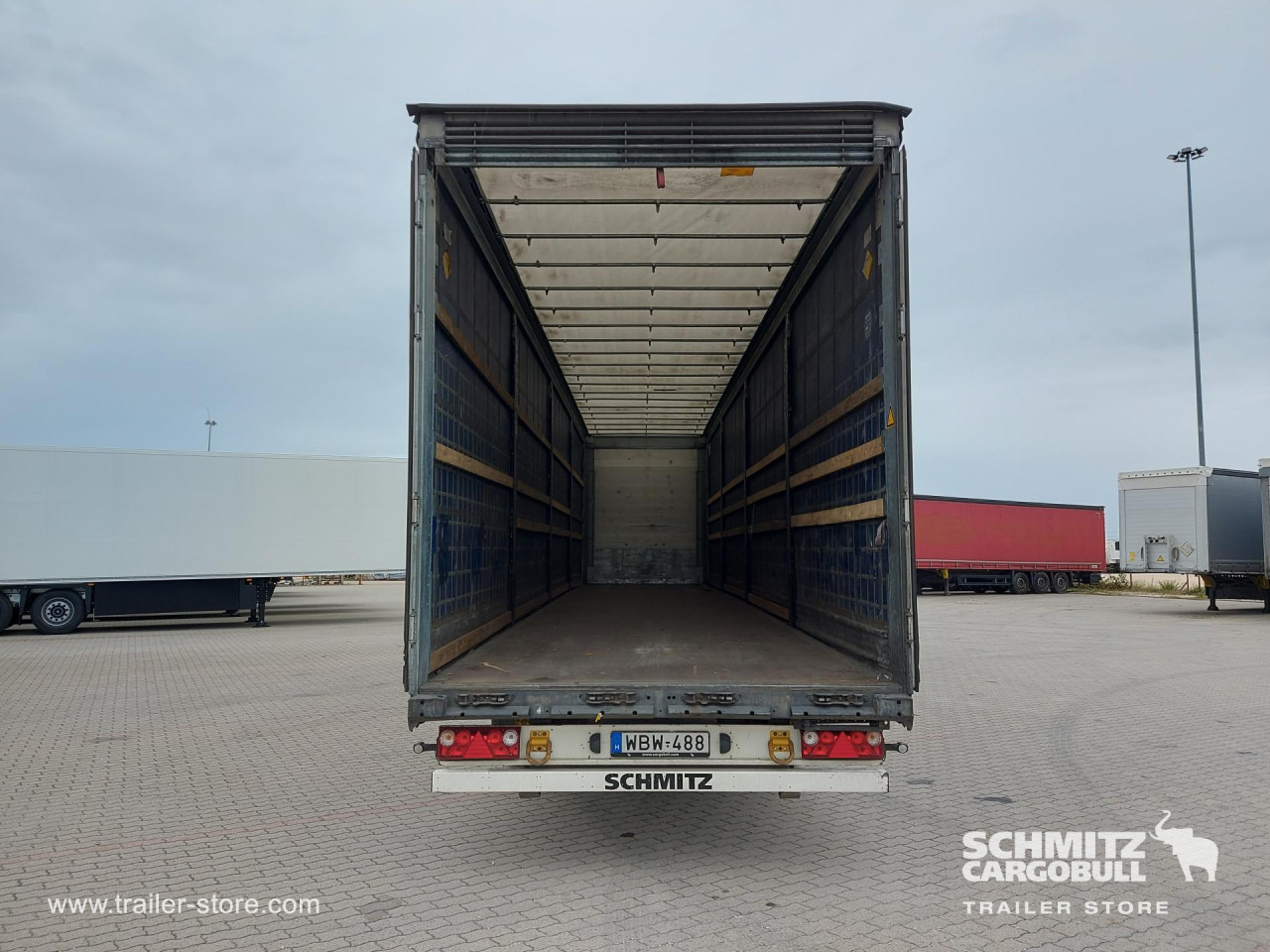 SCHMITZ Curtainsider Mega - Semi-reboque de lona: foto 2 SCHMITZ Curtainsider Mega - Semi-reboque de lona: foto 2