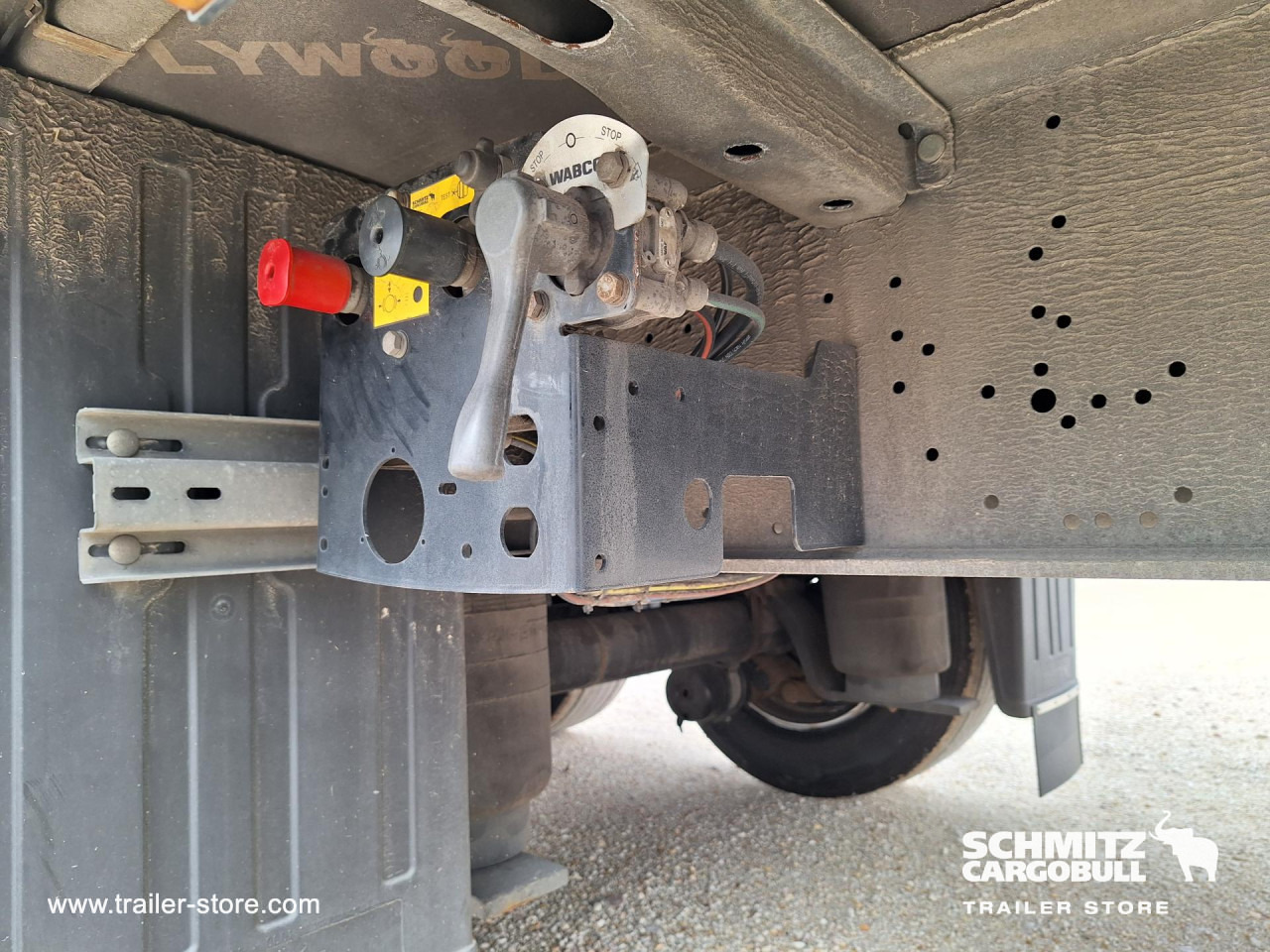 SCHMITZ Curtainsider Mega - Semi-reboque de lona: foto 3 SCHMITZ Curtainsider Mega - Semi-reboque de lona: foto 3