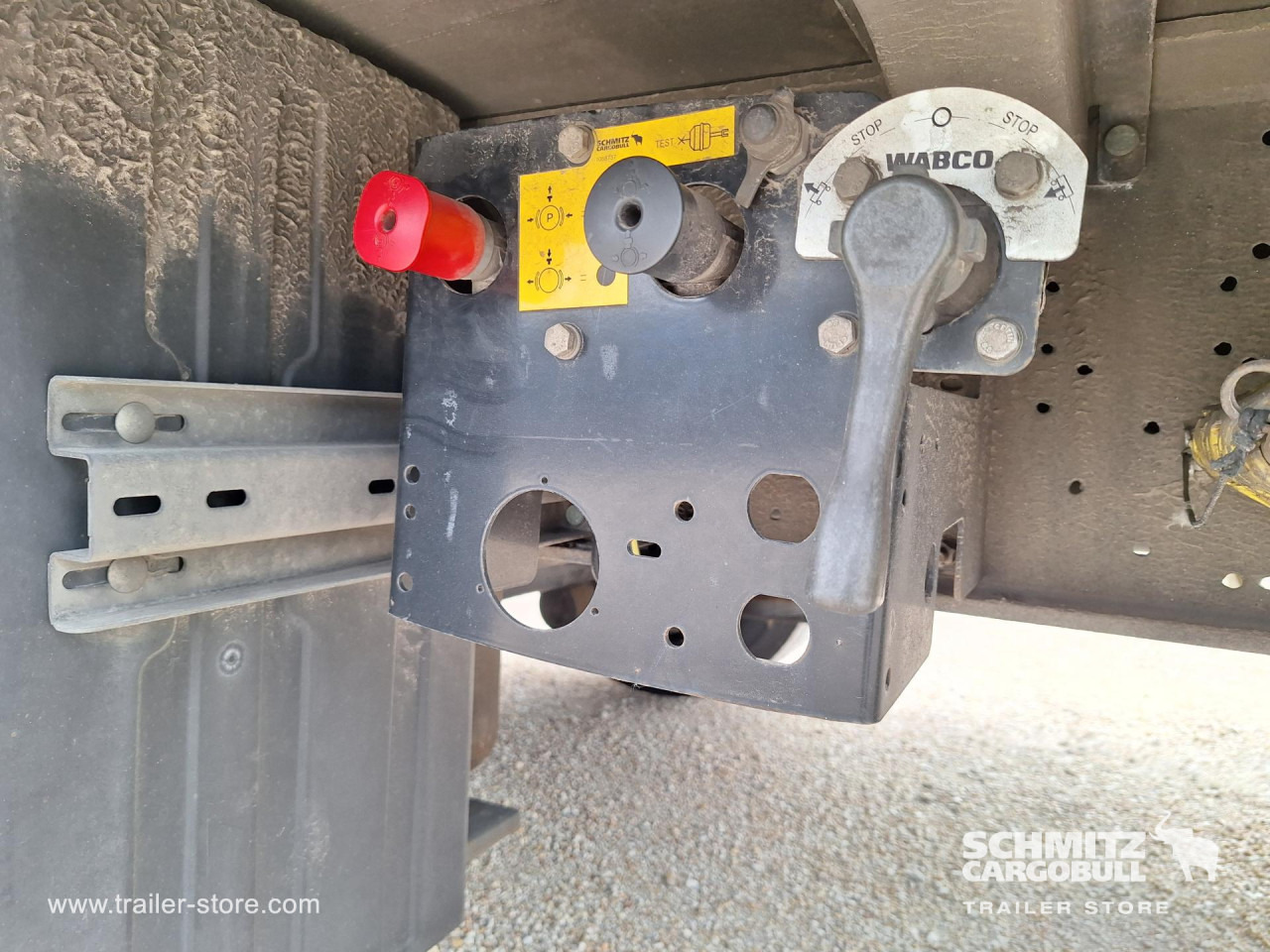 SCHMITZ Curtainsider Mega - Semi-reboque de lona: foto 4 SCHMITZ Curtainsider Mega - Semi-reboque de lona: foto 4