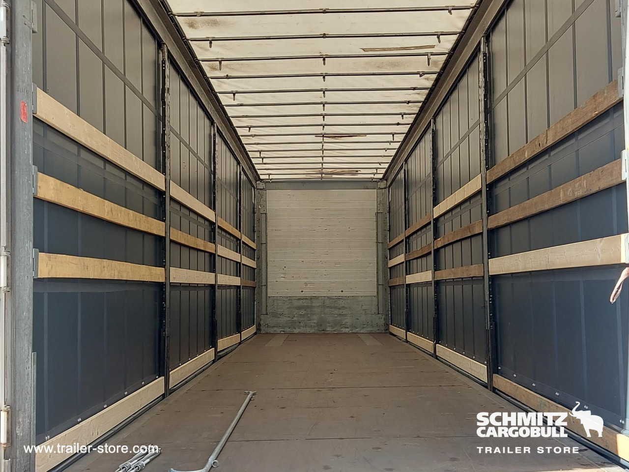 SCHMITZ Curtainsider Mega - Semi-reboque de lona: foto 2 SCHMITZ Curtainsider Mega - Semi-reboque de lona: foto 2