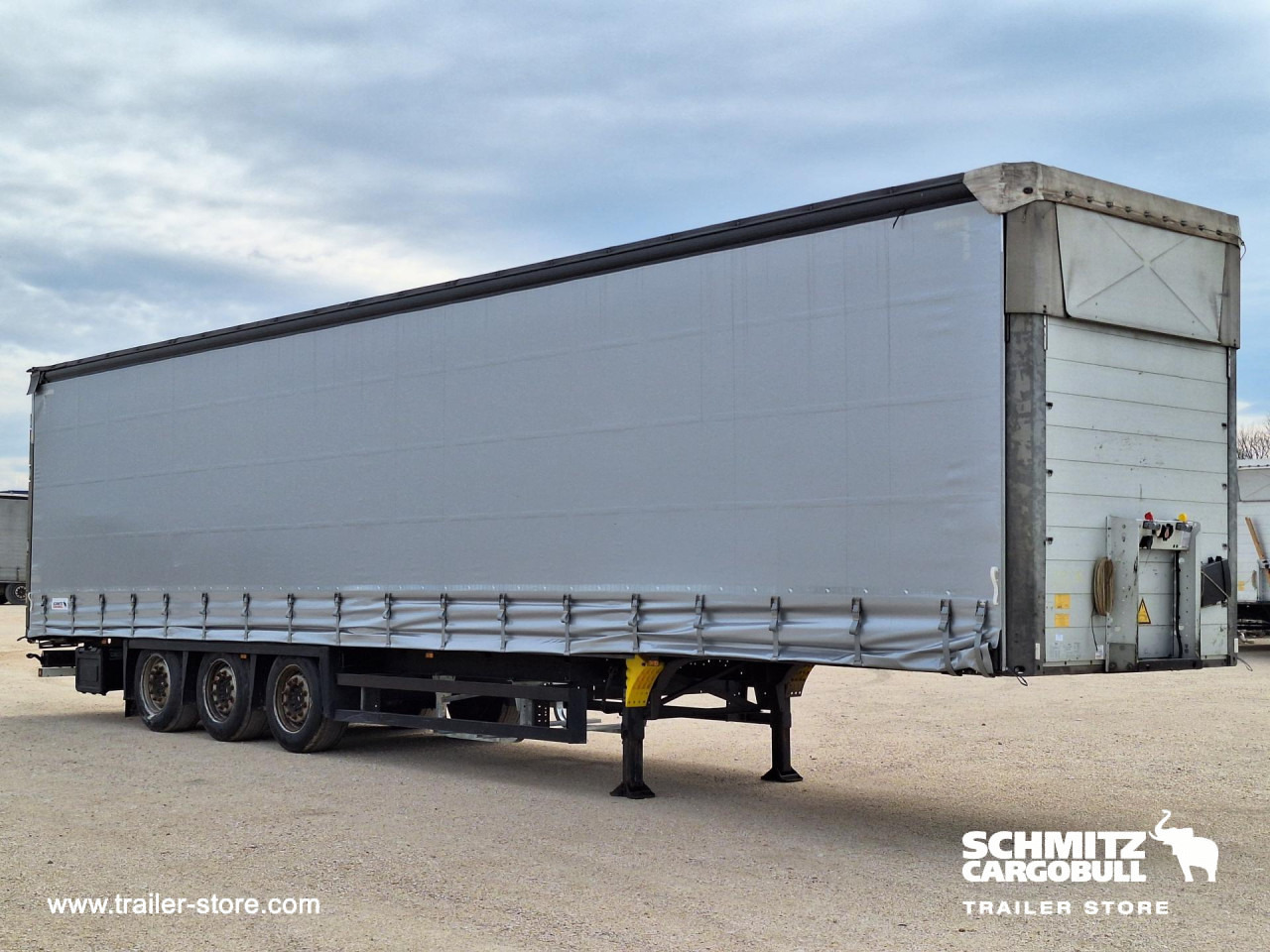 SCHMITZ Curtainsider Mega - Semi-reboque de lona: foto 2 SCHMITZ Curtainsider Mega - Semi-reboque de lona: foto 2