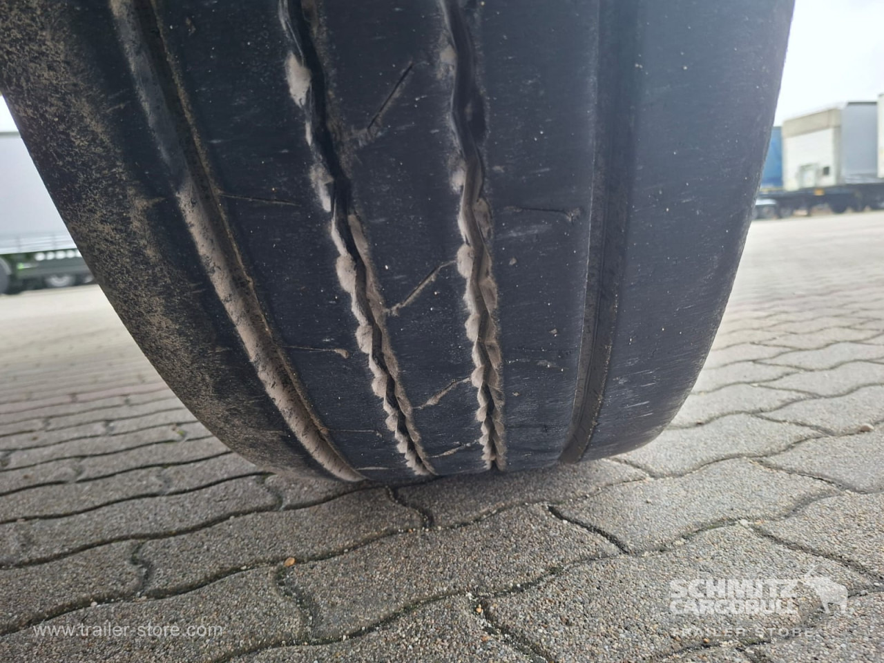 SCHMITZ Tipper Alu-square sided body - Semireboque basculante: foto 2 SCHMITZ Tipper Alu-square sided body - Semireboque basculante: foto 2