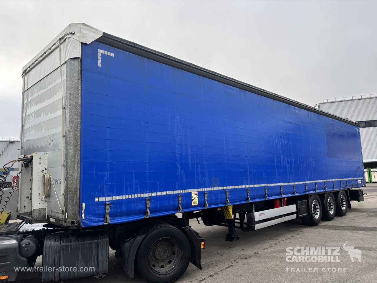 SCHMITZ Curtainsider Standard - Semi-reboque de lona: foto 4 SCHMITZ Curtainsider Standard - Semi-reboque de lona: foto 4