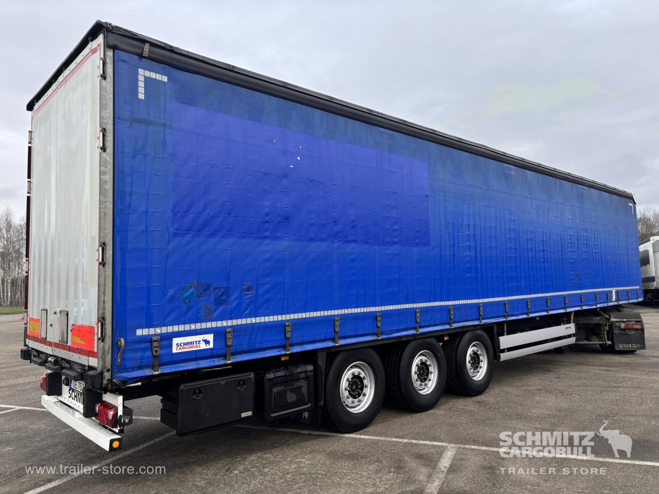 SCHMITZ Curtainsider Standard - Semi-reboque de lona: foto 1 SCHMITZ Curtainsider Standard - Semi-reboque de lona: foto 1