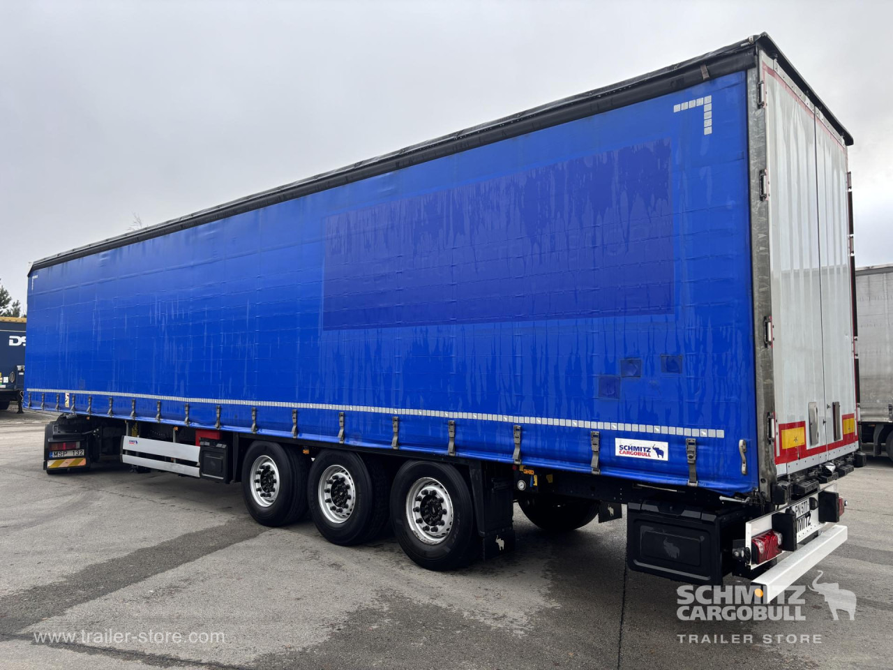 SCHMITZ Curtainsider Standard - Semi-reboque de lona: foto 2 SCHMITZ Curtainsider Standard - Semi-reboque de lona: foto 2