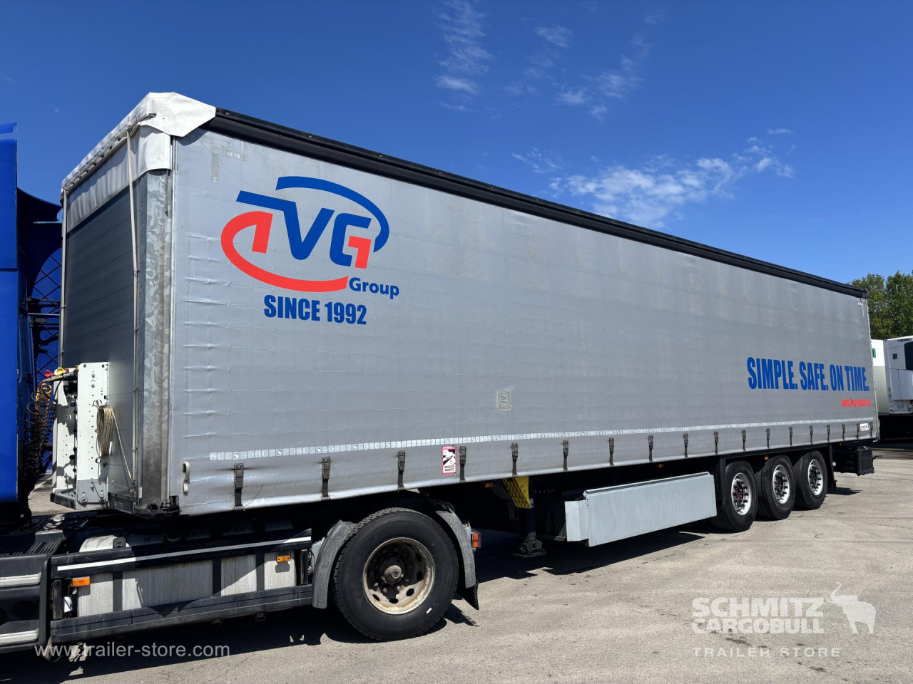 SCHMITZ Curtainsider Standard - Semi-reboque de lona: foto 5 SCHMITZ Curtainsider Standard - Semi-reboque de lona: foto 5
