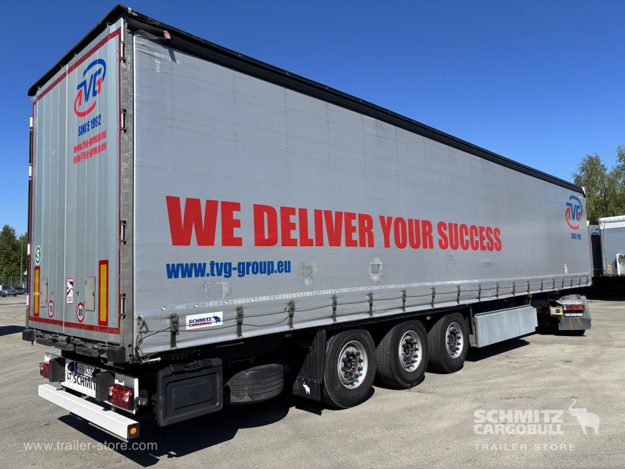 SCHMITZ Curtainsider Standard - Semi-reboque de lona: foto 1 SCHMITZ Curtainsider Standard - Semi-reboque de lona: foto 1