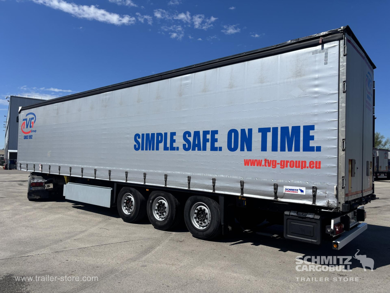 SCHMITZ Curtainsider Standard - Semi-reboque de lona: foto 3 SCHMITZ Curtainsider Standard - Semi-reboque de lona: foto 3