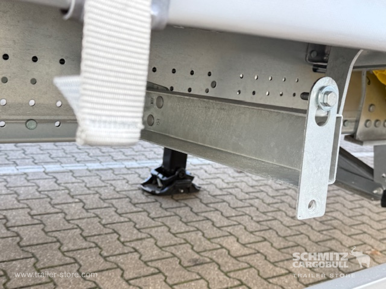 SCHMITZ Oplegger Schuifzeil Mega - Semi-reboque de lona: foto 4 SCHMITZ Oplegger Schuifzeil Mega - Semi-reboque de lona: foto 4