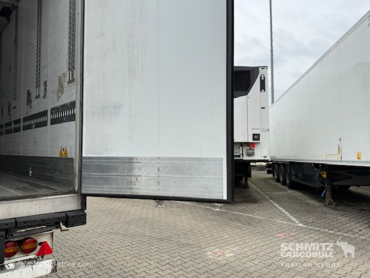 SCHMITZ Oplegger Vries Multitemp Double deck - Semireboque isotérmico: foto 2 SCHMITZ Oplegger Vries Multitemp Double deck - Semireboque isotérmico: foto 2