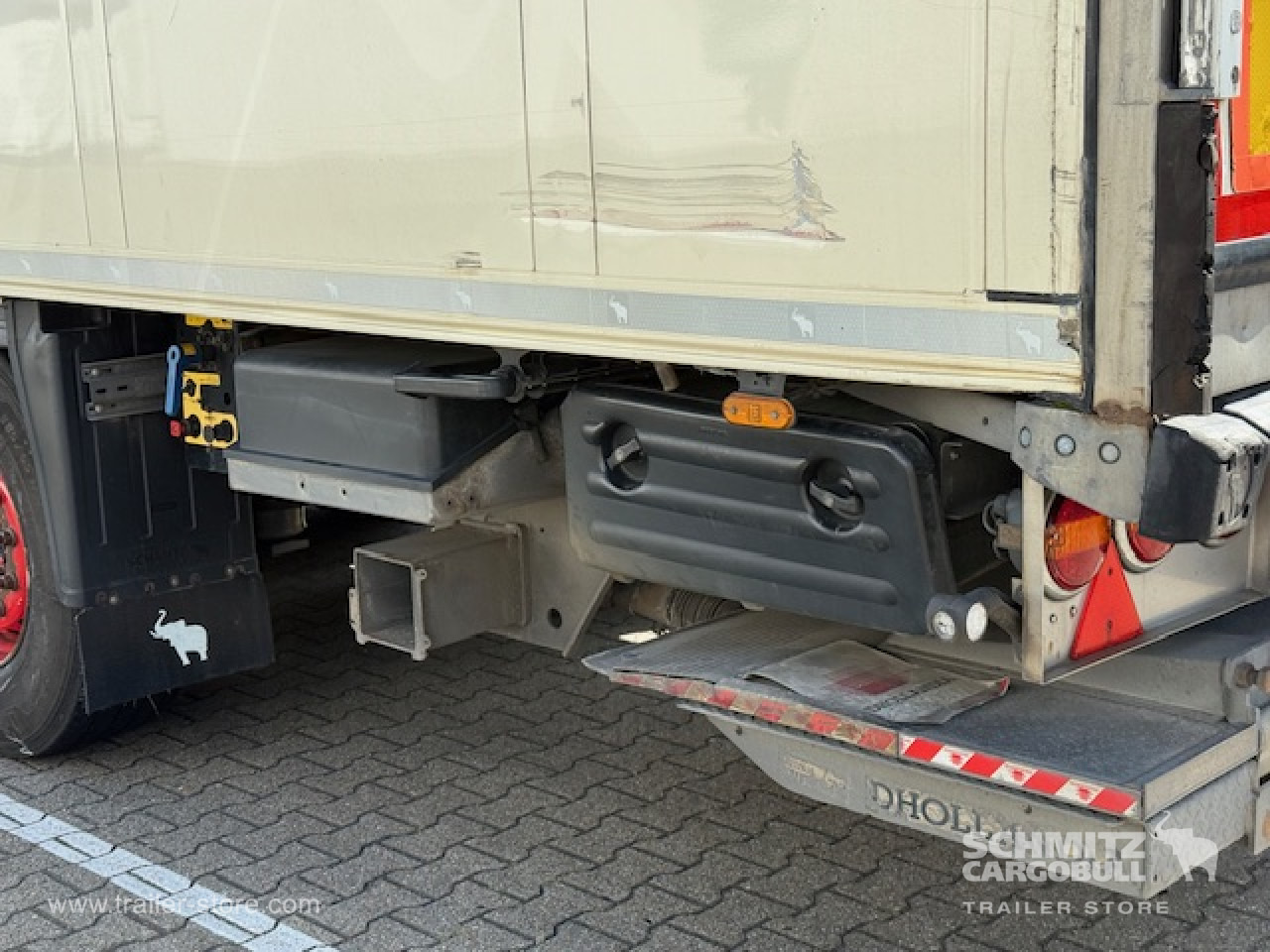 SCHMITZ Oplegger Vries Multitemp Taillift - Semireboque isotérmico: foto 4 SCHMITZ Oplegger Vries Multitemp Taillift - Semireboque isotérmico: foto 4