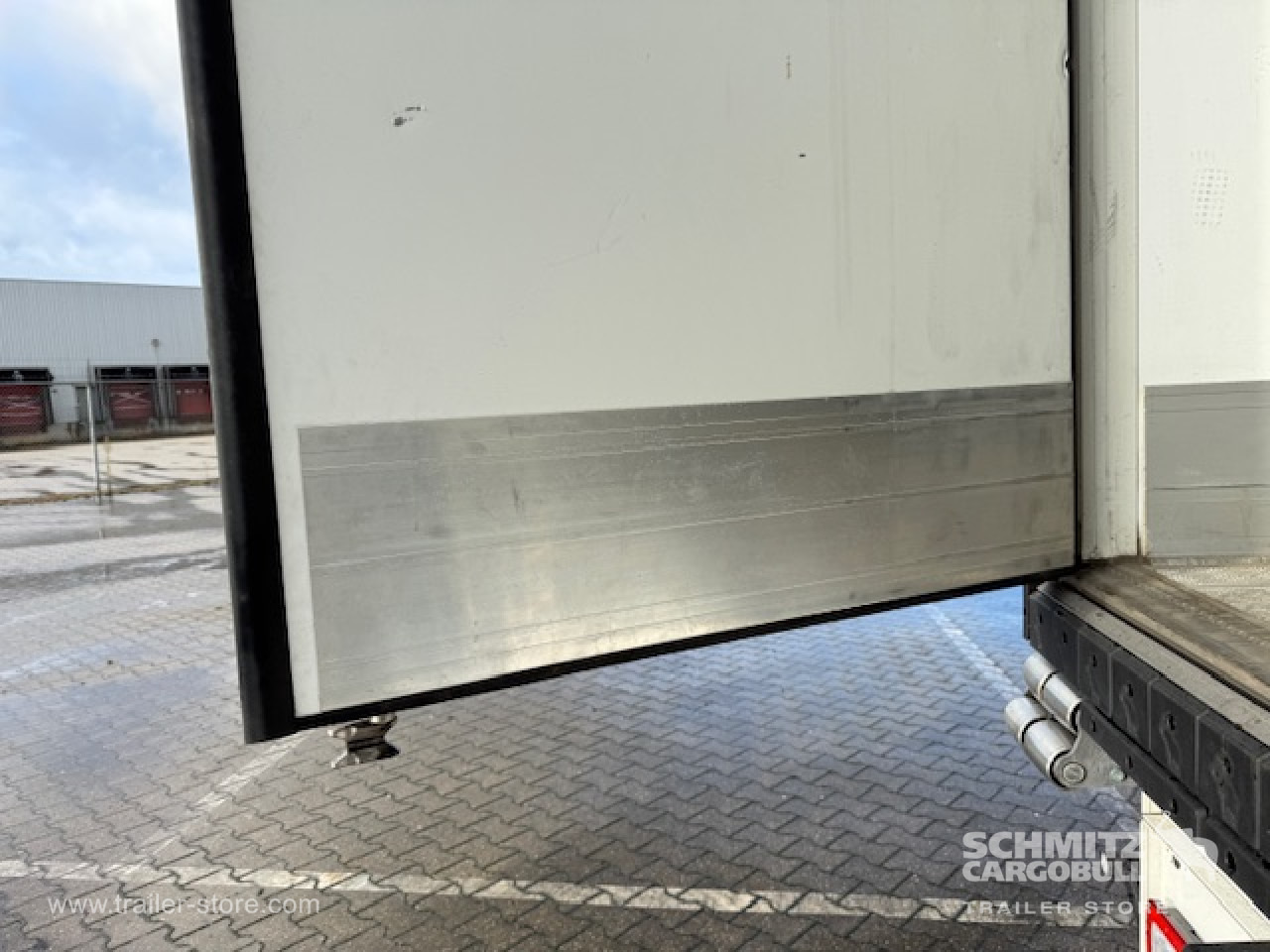 SCHMITZ Oplegger Vries Standard Double deck - Semireboque isotérmico: foto 3 SCHMITZ Oplegger Vries Standard Double deck - Semireboque isotérmico: foto 3