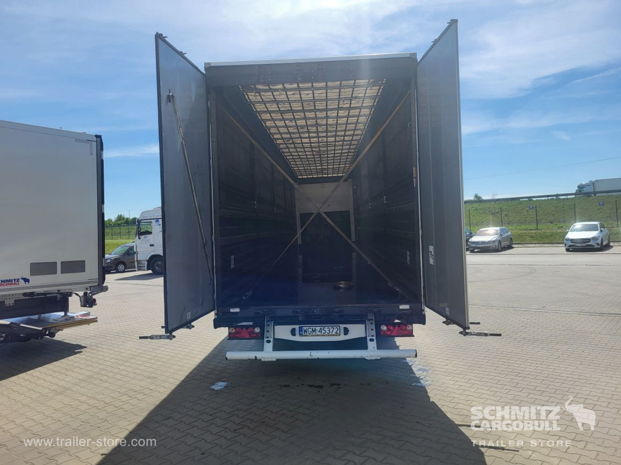 WIELTON Curtainsider Mega - Semi-reboque de lona: foto 4 WIELTON Curtainsider Mega - Semi-reboque de lona: foto 4