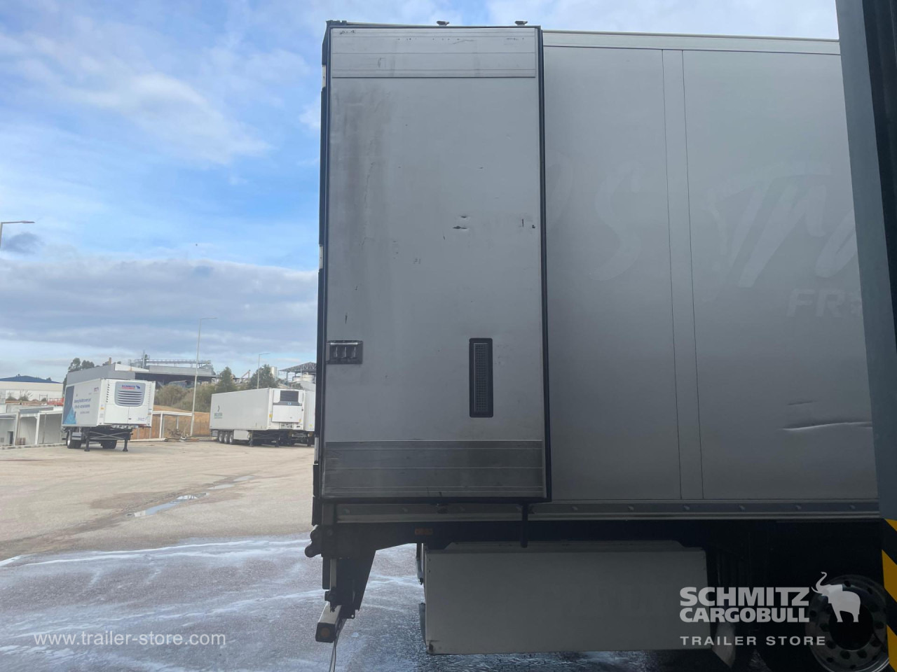 SCHMITZ Reefer Multitemp - Semireboque isotérmico: foto 4 SCHMITZ Reefer Multitemp - Semireboque isotérmico: foto 4