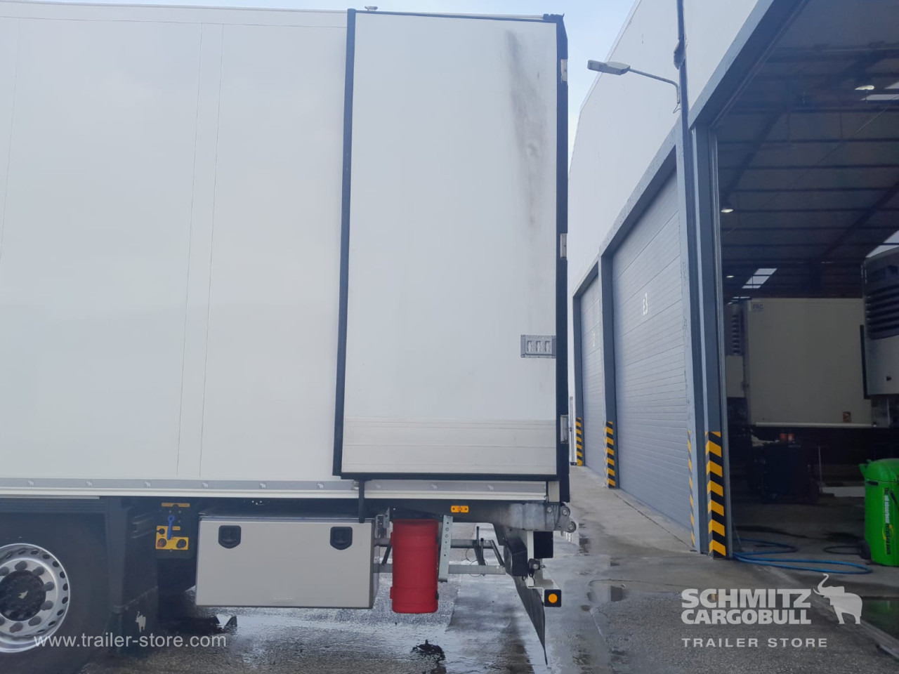 SCHMITZ Reefer Standard - Semireboque isotérmico: foto 4 SCHMITZ Reefer Standard - Semireboque isotérmico: foto 4