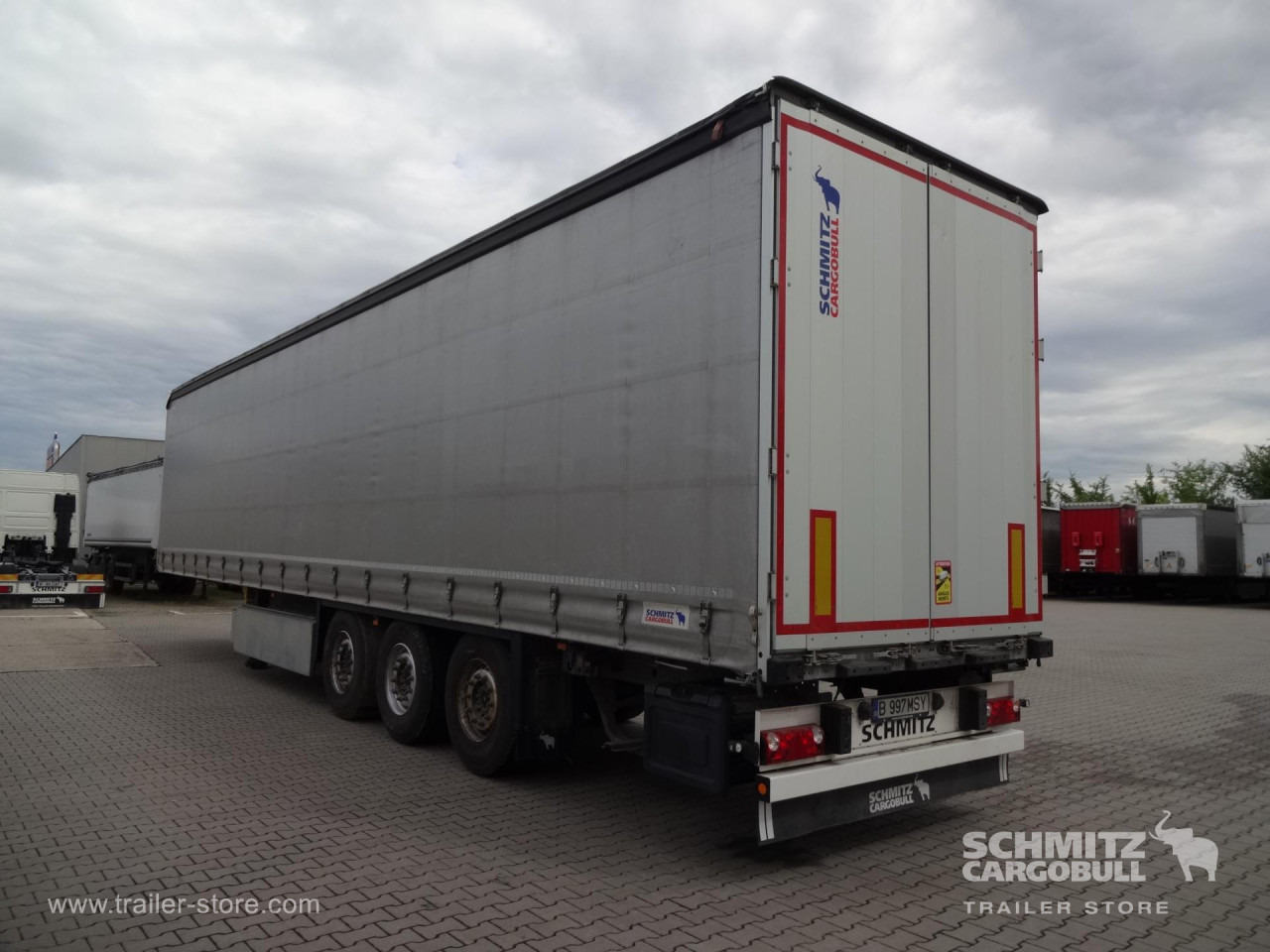SCHMITZ Curtainsider Standard - Semi-reboque de lona: foto 4 SCHMITZ Curtainsider Standard - Semi-reboque de lona: foto 4
