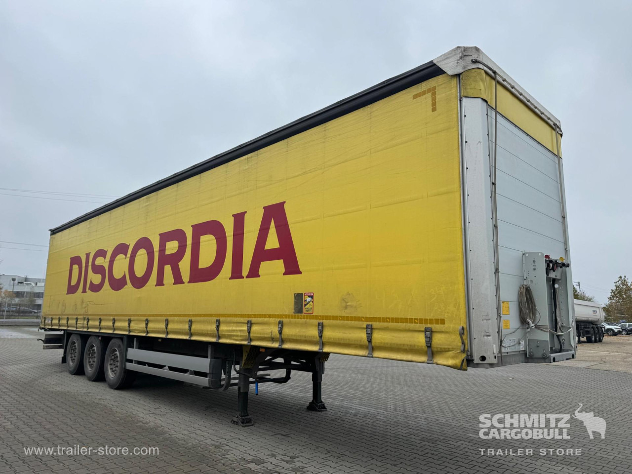 SCHMITZ Curtainsider Standard - Semi-reboque de lona: foto 4 SCHMITZ Curtainsider Standard - Semi-reboque de lona: foto 4