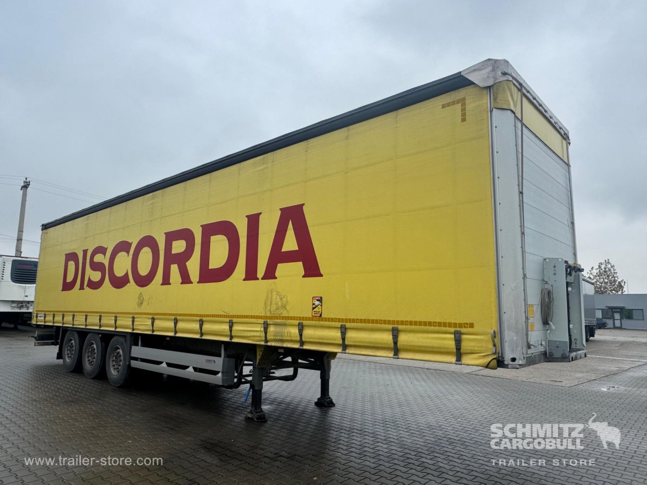 SCHMITZ Curtainsider Standard - Semi-reboque de lona: foto 4 SCHMITZ Curtainsider Standard - Semi-reboque de lona: foto 4
