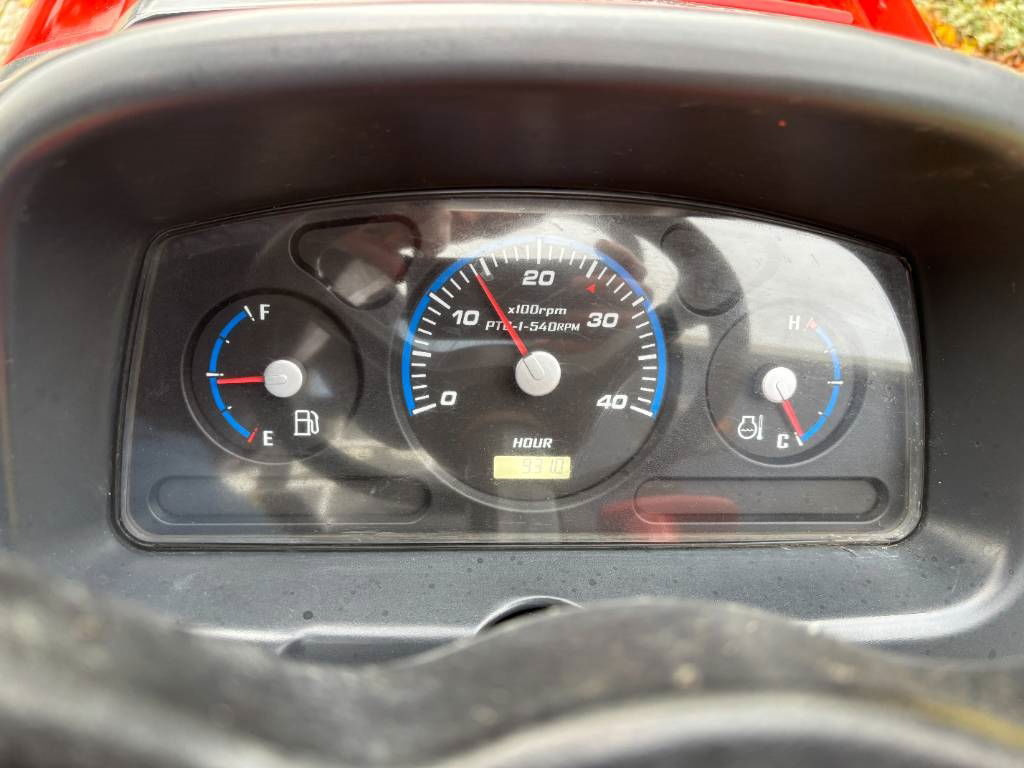 Kioti CK 3310 HST - Mini trator: foto 5 Kioti CK 3310 HST - Mini trator: foto 5