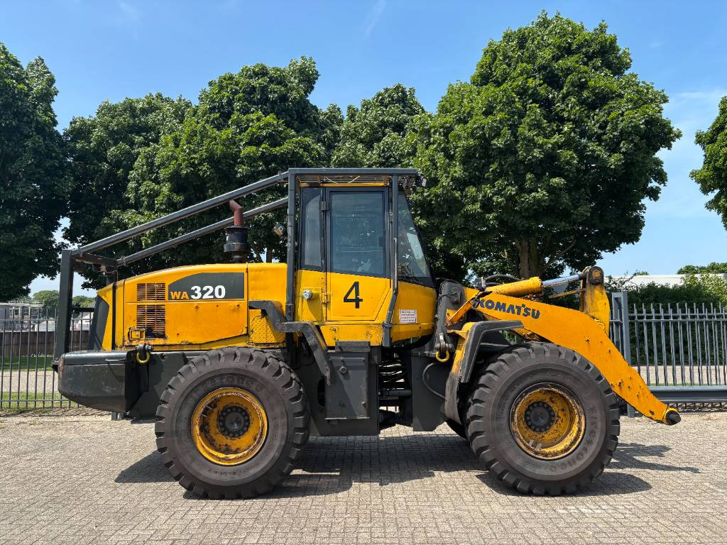 Komatsu WA 320-5 - Carregadeira de rodas: foto 4 Komatsu WA 320-5 - Carregadeira de rodas: foto 4