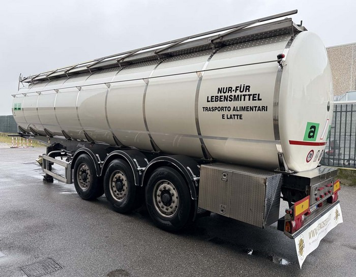 BATA CISTERNA ALIMENTARE SANTI-MENCI ANNO 05-2010 - Semirreboque tanque: foto 2 BATA CISTERNA ALIMENTARE SANTI-MENCI ANNO 05-2010 - Semirreboque tanque: foto 2