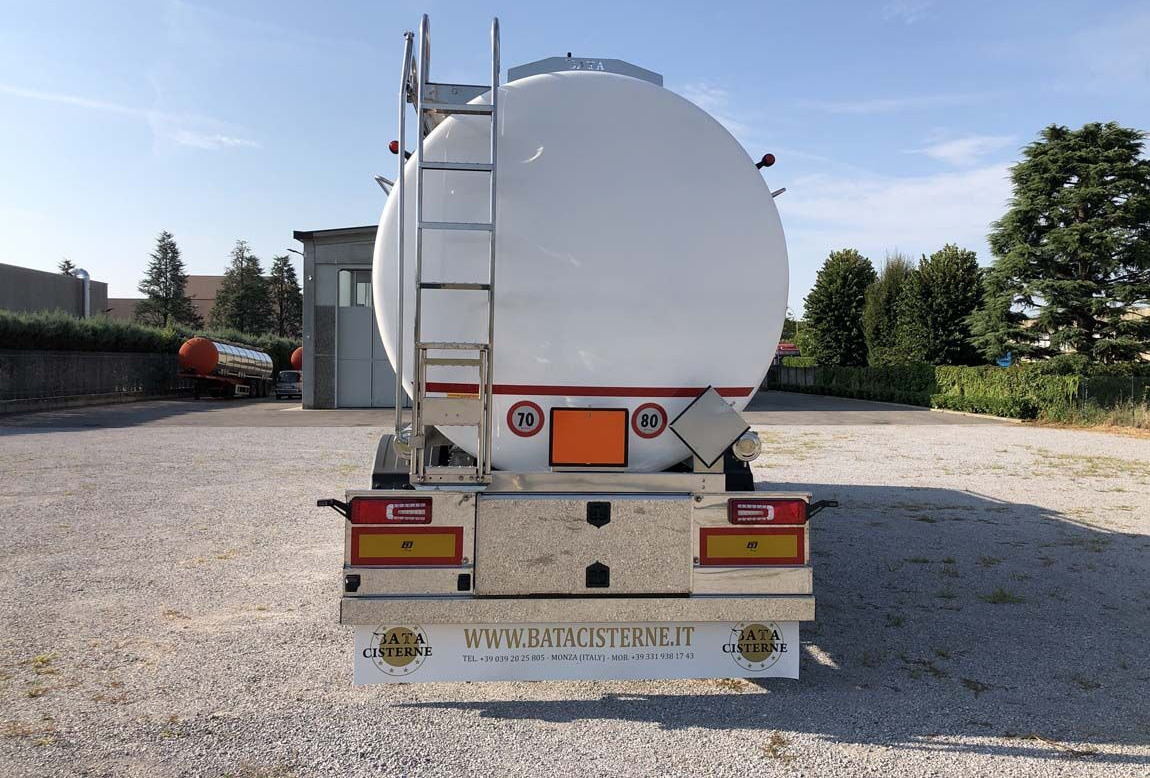 Bata CISTERNA MODELLO CHIMICA L4BH 33.000LT NUOVA - Semirreboque tanque: foto 3 Bata CISTERNA MODELLO CHIMICA L4BH 33.000LT NUOVA - Semirreboque tanque: foto 3