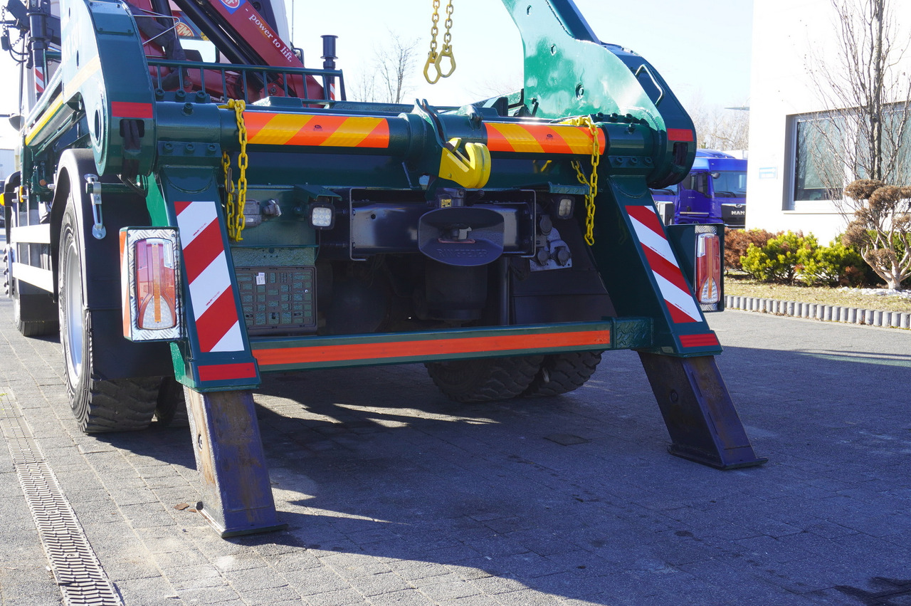 Caminhão multibenne, Caminhão grua DAF LF 18.310 E6 / Skip loader Fornal NKR 130V / HDS HMF 735 K2 / Manual gearbox: foto 15