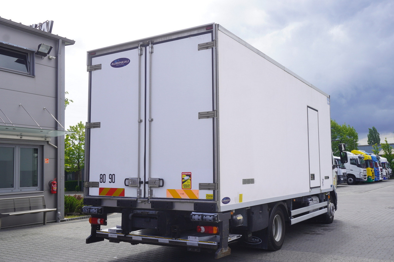 DAF LF 220 / Refrigerator 16 EPAL Multitemp / Carrier Supra 1150 MT / Palfinger 1500 kg - Caminhão frigorífico: foto 3 DAF LF 220 / Refrigerator 16 EPAL Multitemp / Carrier Supra 1150 MT / Palfinger 1500 kg - Caminhão frigorífico: foto 3