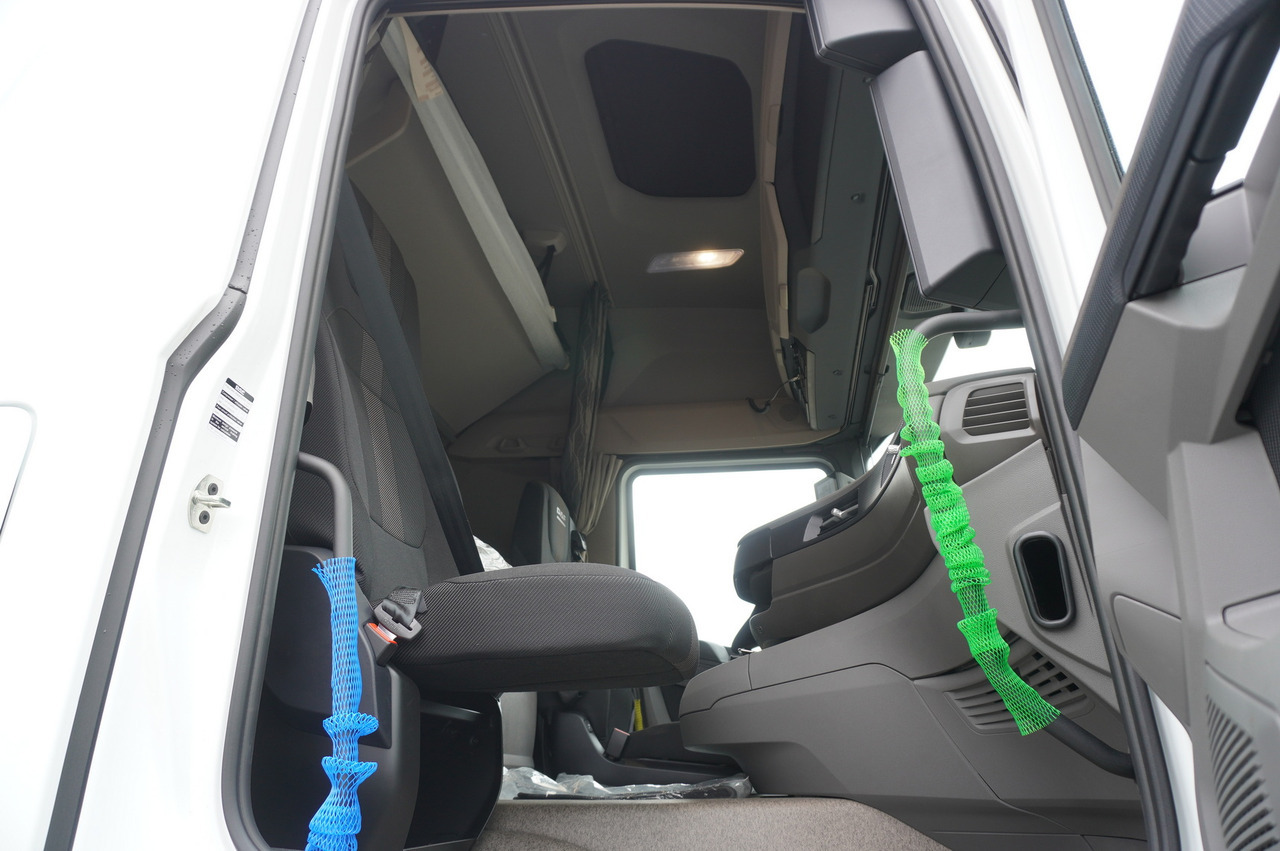 Locação de DAF NEW DAF XF 450 6x2 / 2025 / NEW Lamberet 18 EPAL Refrigerator / Carrier Supra 850 MT / Multitemperature / No mileage DAF NEW DAF XF 450 6x2 / 2025 / NEW Lamberet 18 EPAL Refrigerator / Carrier Supra 850 MT / Multitemperature / No mileage: foto 34 Locação de DAF NEW DAF XF 450 6x2 / 2025 / NEW Lamberet 18 EPAL Refrigerator / Carrier Supra 850 MT / Multitemperature / No mileage DAF NEW DAF XF 450 6x2 / 2025 / NEW Lamberet 18 EPAL Refrigerator / Carrier Supra 850 MT / Multitemperature / No mileage: foto 34