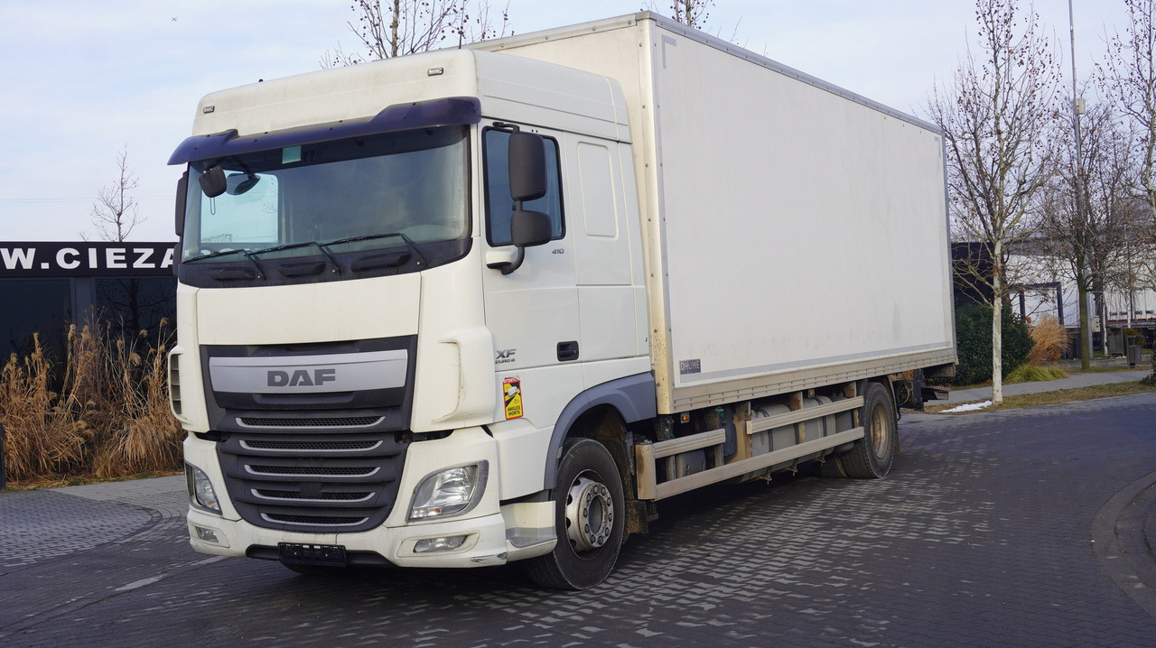 DAF XF 410 EURO 6 /410 HP / 20 EPAL / Dhollandia lift 1500 kg - Caminhão furgão: foto 2 DAF XF 410 EURO 6 /410 HP / 20 EPAL / Dhollandia lift 1500 kg - Caminhão furgão: foto 2