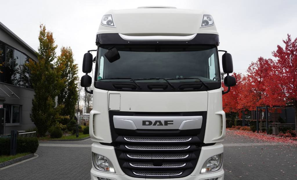 DAF XF 450 6×2 E6 / Refrigerator Lacapitaine / ATP/FRC to 2027 / 18 pallets - Caminhão frigorífico: foto 2 DAF XF 450 6×2 E6 / Refrigerator Lacapitaine / ATP/FRC to 2027 / 18 pallets - Caminhão frigorífico: foto 2
