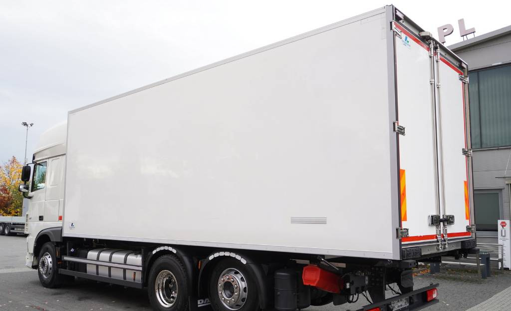 DAF XF 450 6×2 E6 / Refrigerator Lacapitaine / ATP/FRC to 2027 / 18 pallets - Caminhão frigorífico: foto 5 DAF XF 450 6×2 E6 / Refrigerator Lacapitaine / ATP/FRC to 2027 / 18 pallets - Caminhão frigorífico: foto 5