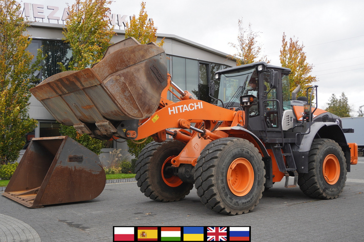 HITACHI ZW220 articulated loader / 2 buckets - Carregadeira de rodas: foto 1 HITACHI ZW220 articulated loader / 2 buckets - Carregadeira de rodas: foto 1