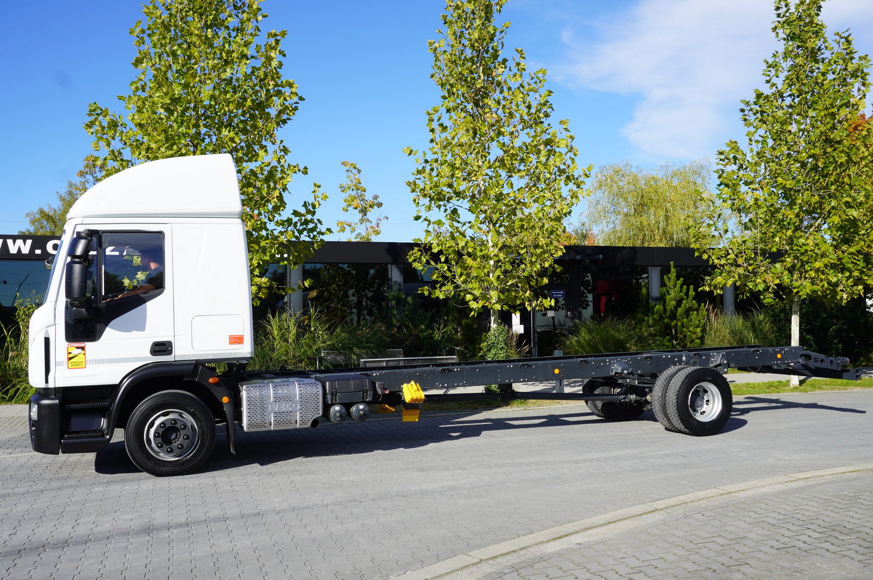 IVECO Eurocargo 140e19 4×2 E6 Glob / ADR / frame 8,1m - Caminhão chassi: foto 2 IVECO Eurocargo 140e19 4×2 E6 Glob / ADR / frame 8,1m - Caminhão chassi: foto 2