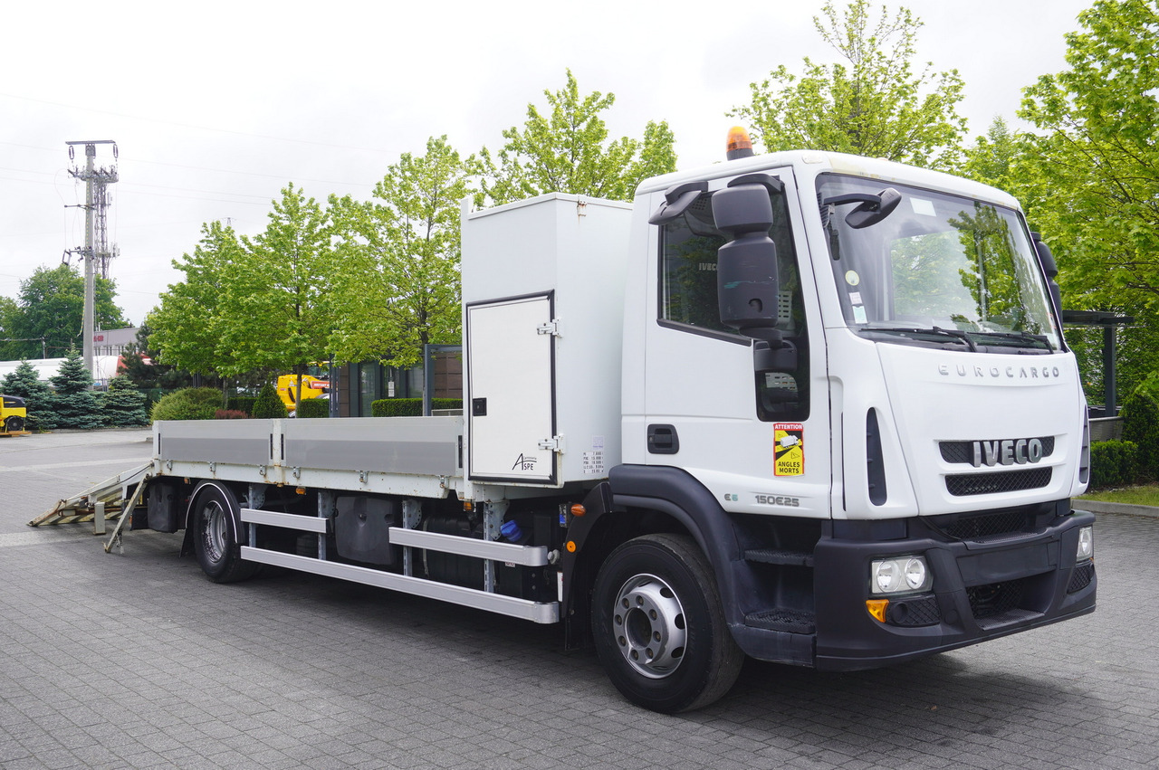IVECO Eurocargo 150 E25 / 90 tho. km !!! / Tow truck - Caminhão transporte de veículos: foto 2 IVECO Eurocargo 150 E25 / 90 tho. km !!! / Tow truck - Caminhão transporte de veículos: foto 2