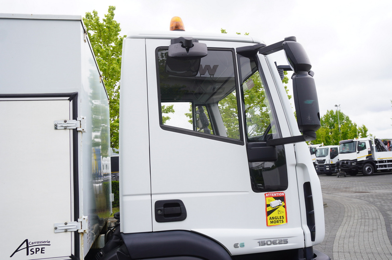 Camião de caixa aberta/ Plataforma IVECO Eurocargo 150 E25 / 90 tho. km !!! / Tow truck: foto 17