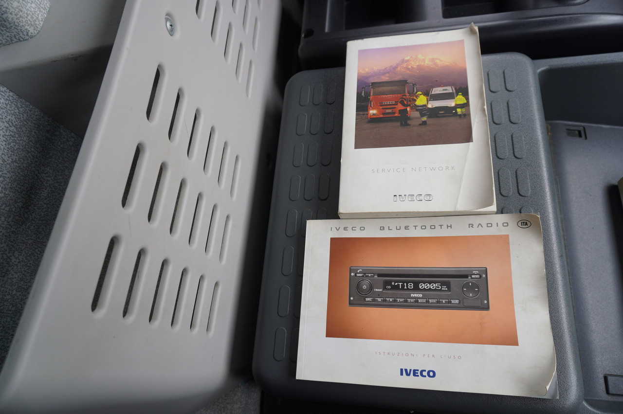 Camião de caixa aberta/ Plataforma IVECO Eurocargo 150 E25 / 90 tho. km !!! / Tow truck: foto 28