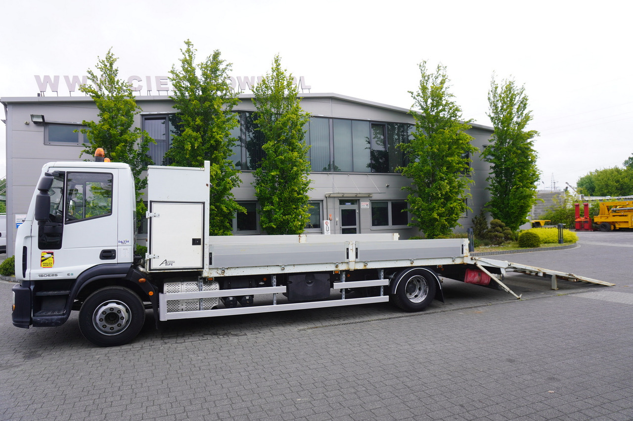 Camião de caixa aberta/ Plataforma IVECO Eurocargo 150 E25 / 90 tho. km !!! / Tow truck: foto 12