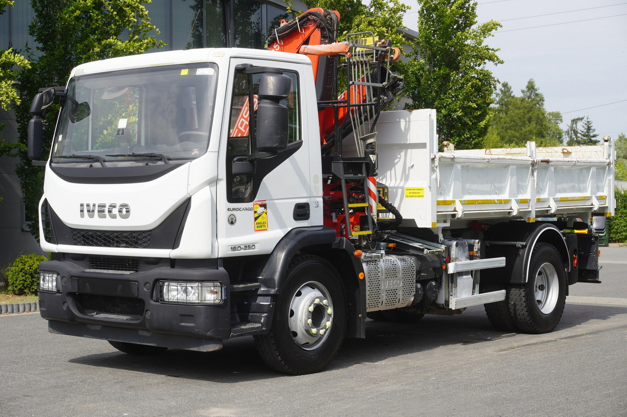 IVECO Eurocargo 160-250 / Fassi F95 crane / 120 tho. km / 3-sided tipper - Caminhão grua: foto 3 IVECO Eurocargo 160-250 / Fassi F95 crane / 120 tho. km / 3-sided tipper - Caminhão grua: foto 3