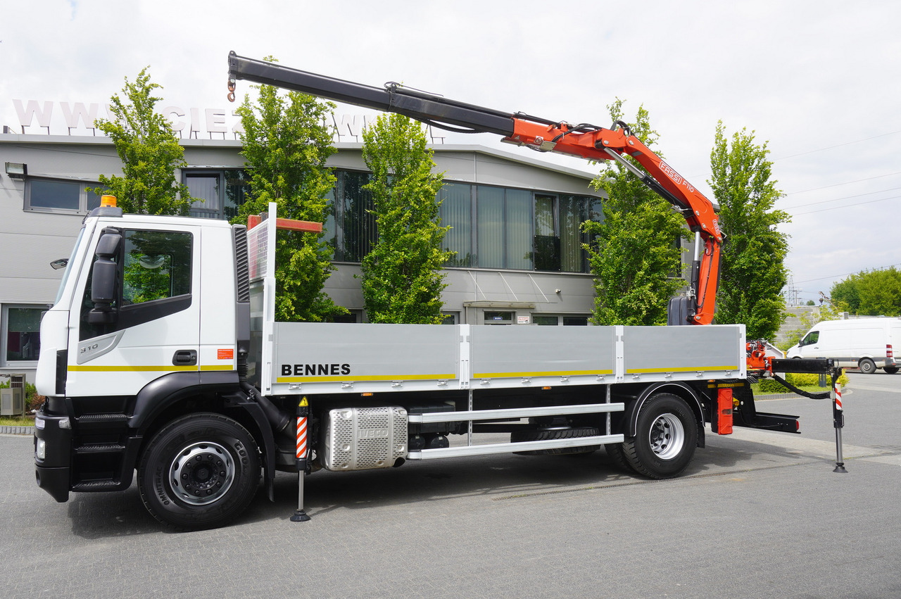 Iveco Stralis 310 / 34 tho km !!! / FASSI 4 Tons 400 MTH! / Flatbed - Caminhão grua, Caminhão grua: foto 5 Iveco Stralis 310 / 34 tho km !!! / FASSI 4 Tons 400 MTH! / Flatbed - Caminhão grua, Caminhão grua: foto 5