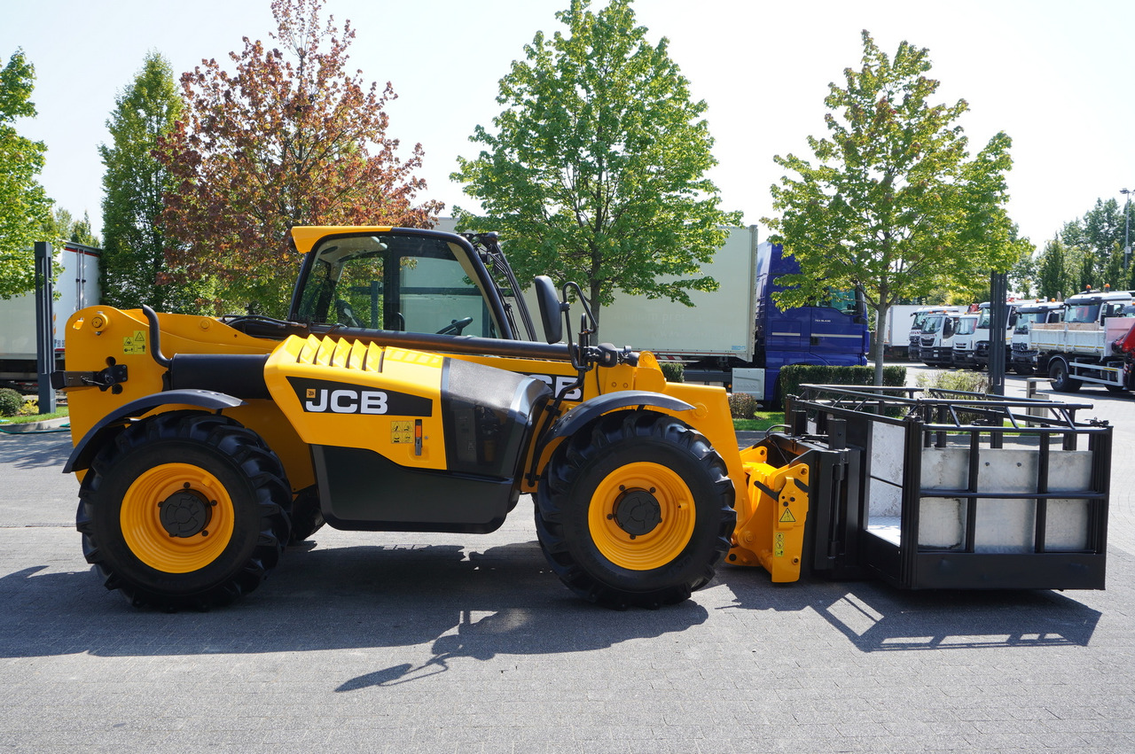 JCB 535-95 / 3.5 T / range 9.5 m / joystick - Pá carregadora telescópica: foto 5 JCB 535-95 / 3.5 T / range 9.5 m / joystick - Pá carregadora telescópica: foto 5