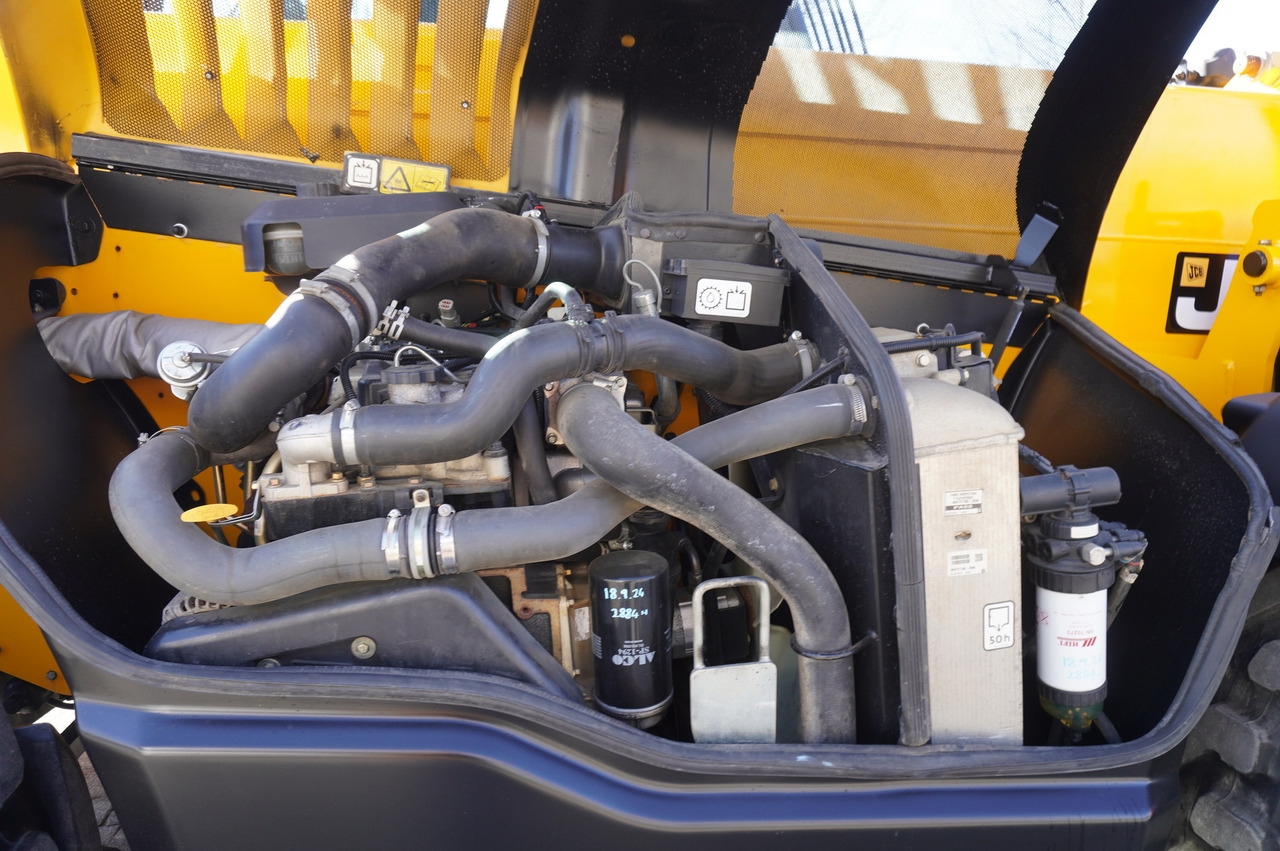 Locação de JCB 540-200 Telescopic Loader / 20m / joystick JCB 540-200 Telescopic Loader / 20m / joystick: foto 18