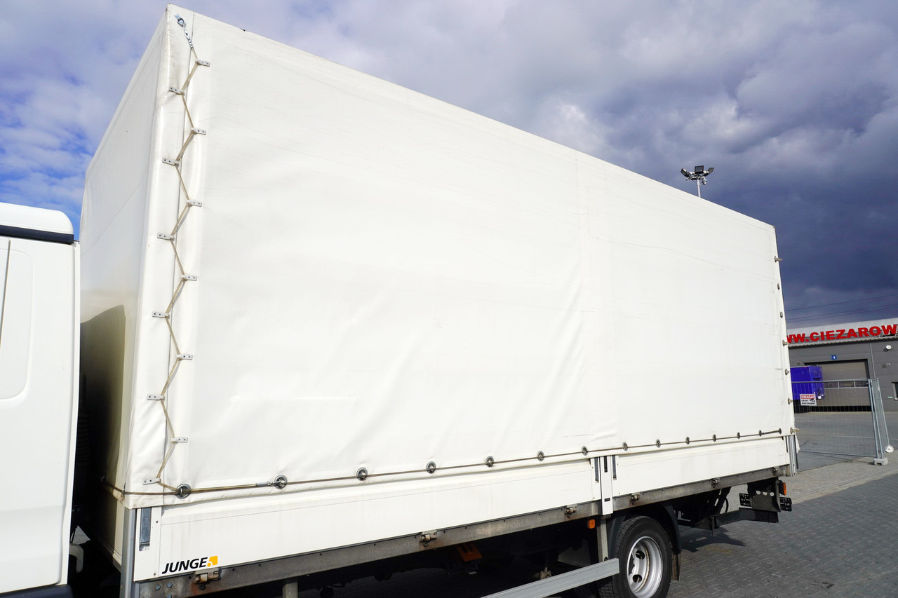 JUNGE Tarpaulin body + lift Dhollandia 1000 kg - Toldo carroçaria: foto 2 JUNGE Tarpaulin body + lift Dhollandia 1000 kg - Toldo carroçaria: foto 2