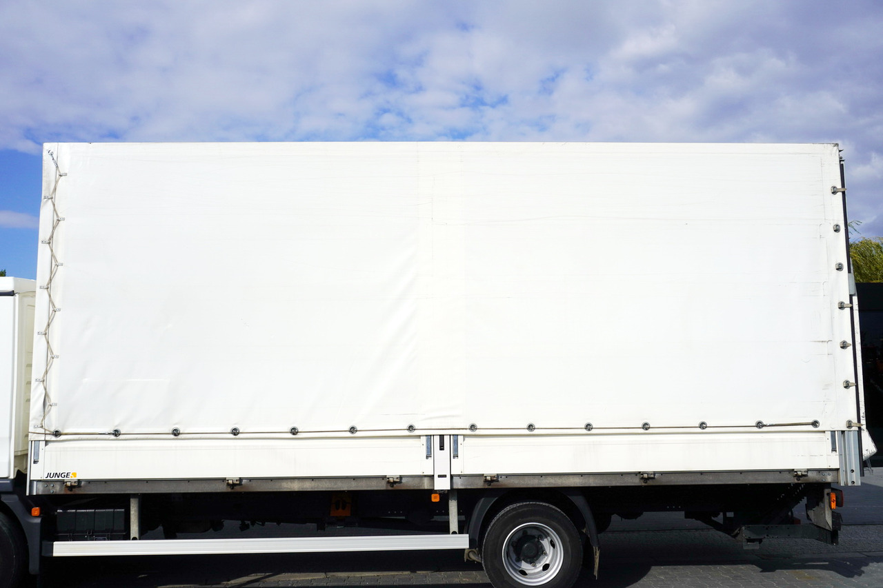 JUNGE Tarpaulin body + lift Dhollandia 1000 kg - Toldo carroçaria: foto 3 JUNGE Tarpaulin body + lift Dhollandia 1000 kg - Toldo carroçaria: foto 3